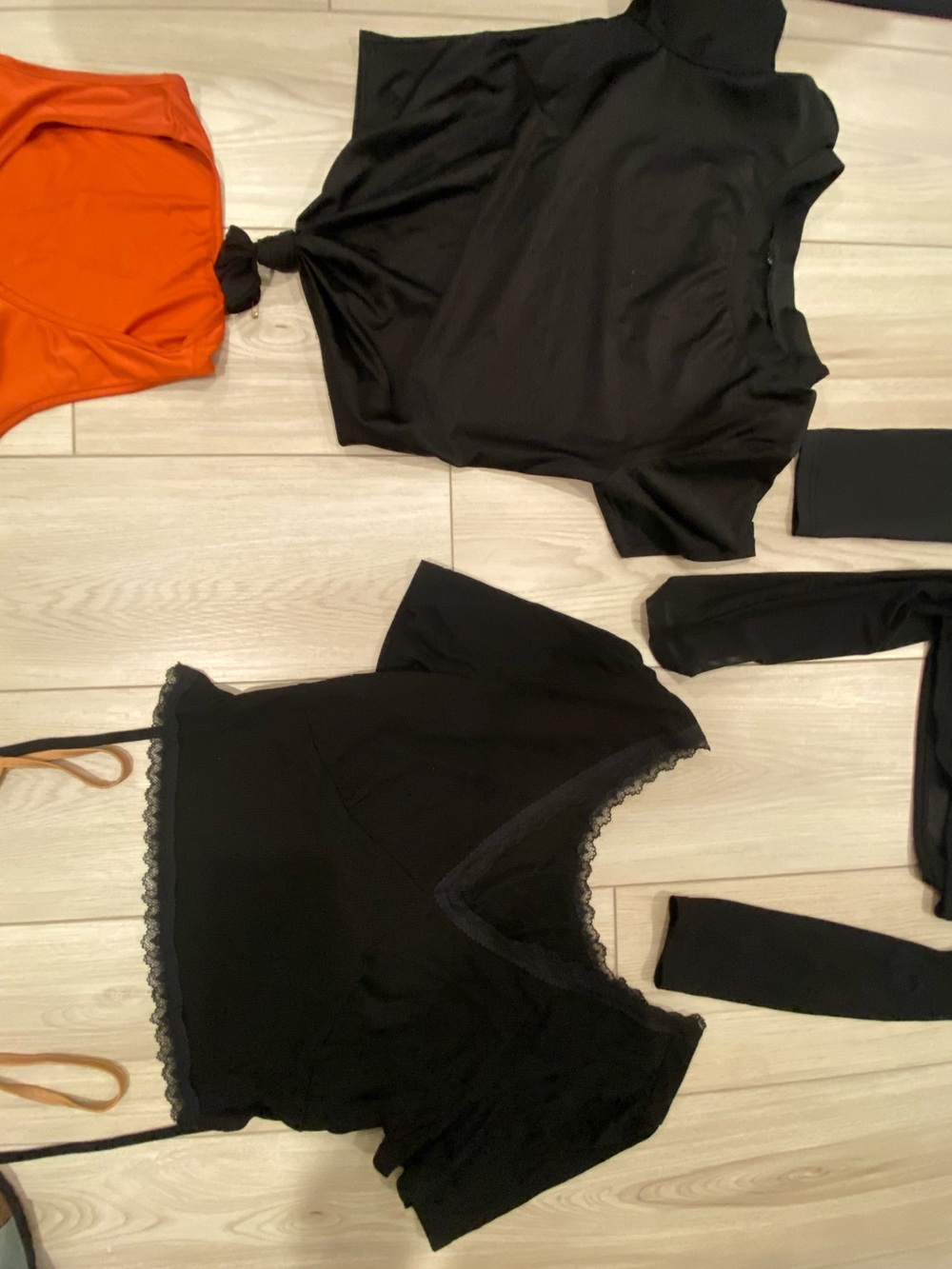 Mixed Women's Tops Bundle - Black, Orange, Tan, Floral, Animal Print - Picture 3 of 4
